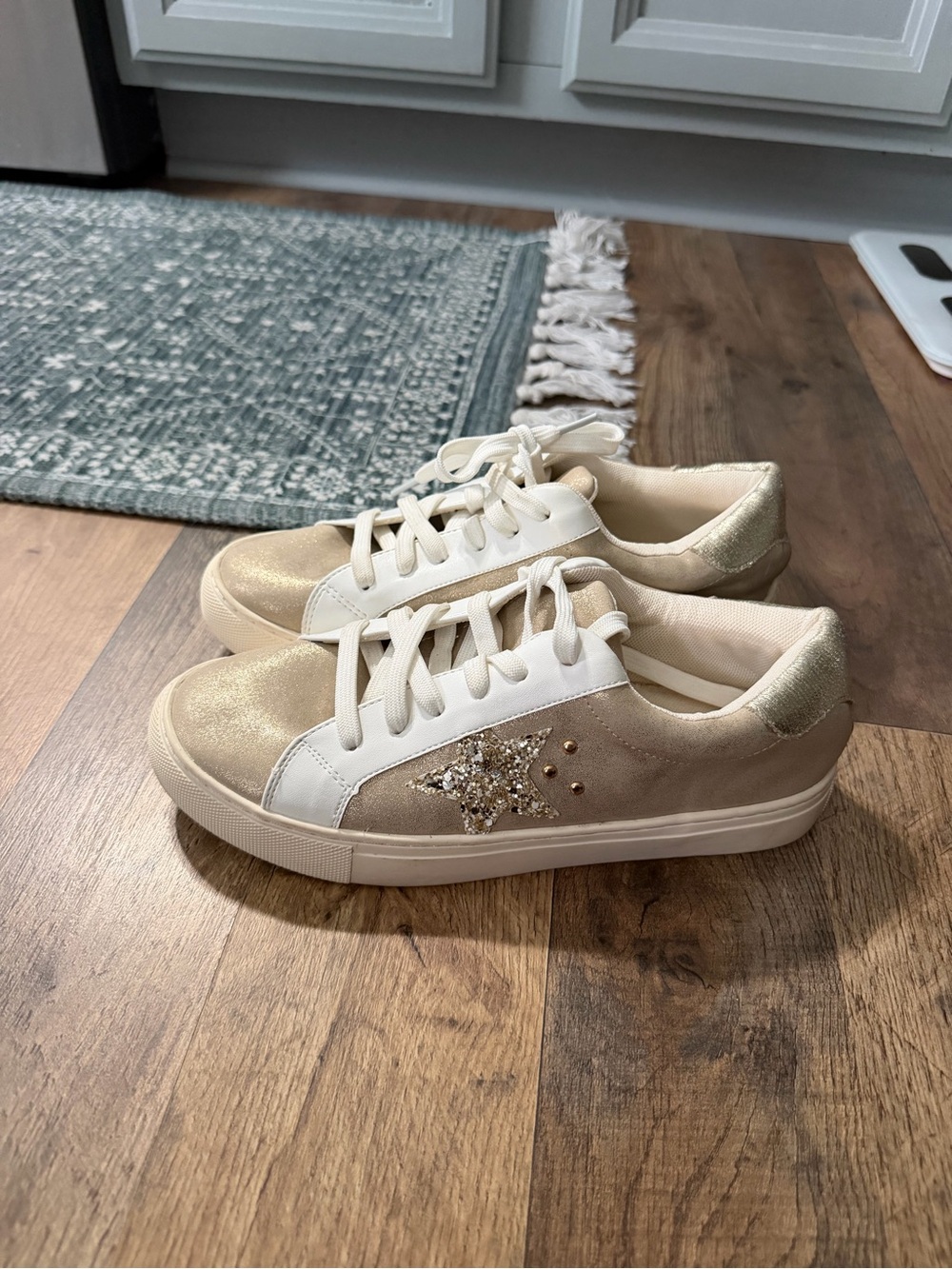 Heygirl by Corkys Gold Low-Top Sneakers with Glitter Star